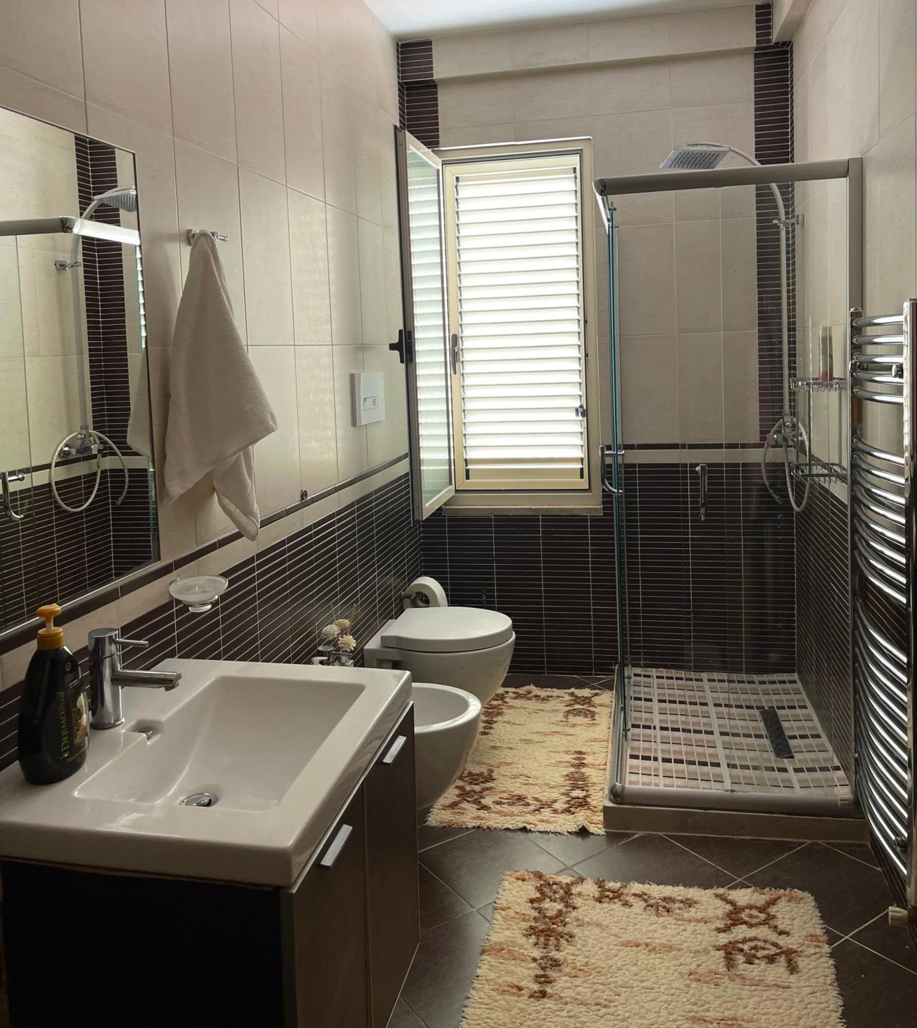 Albjona Guesthouse Tirana Zewnętrze zdjęcie