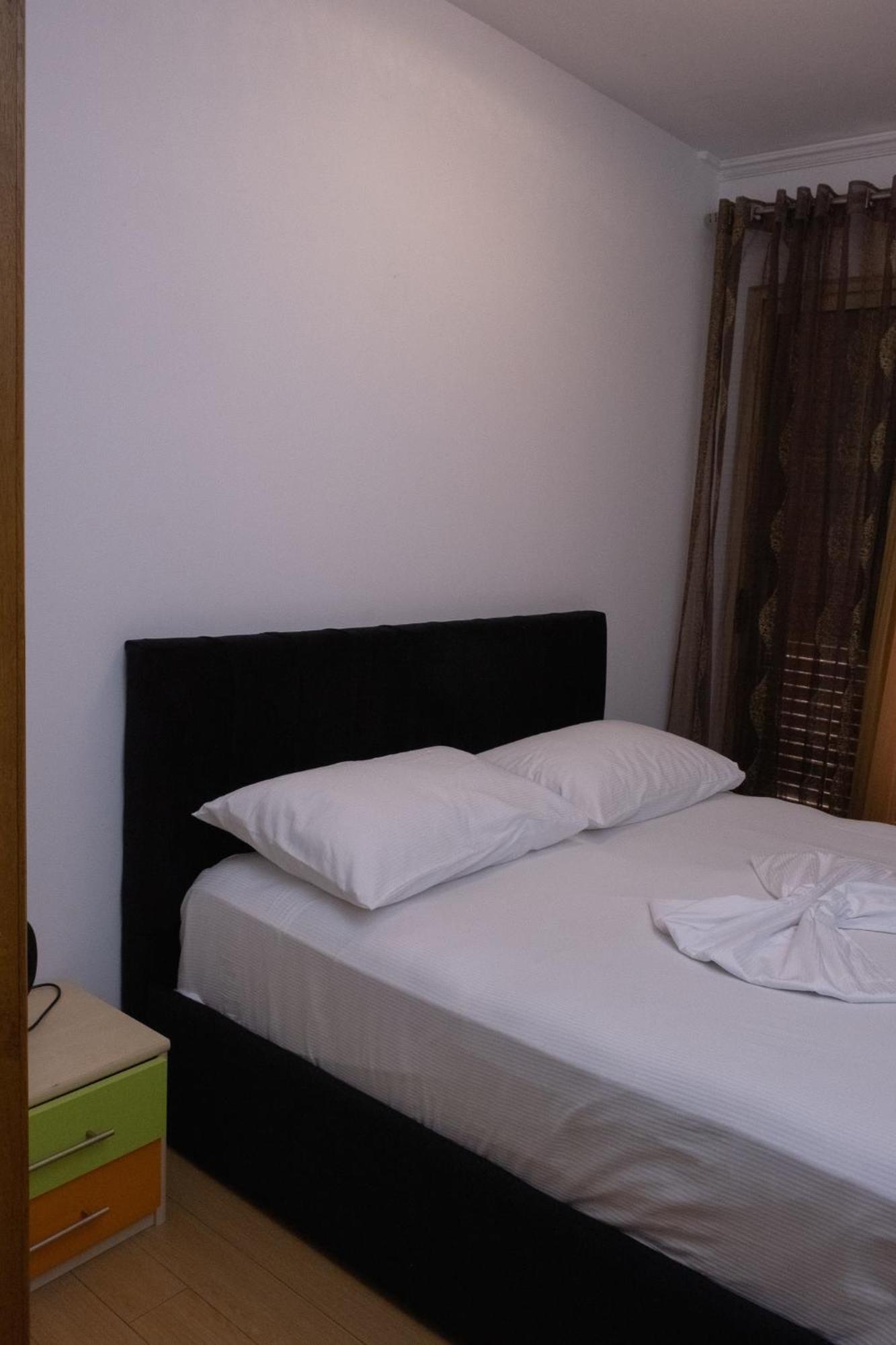 Albjona Guesthouse Tirana Zewnętrze zdjęcie