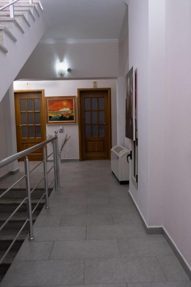 Albjona Guesthouse Tirana Zewnętrze zdjęcie
